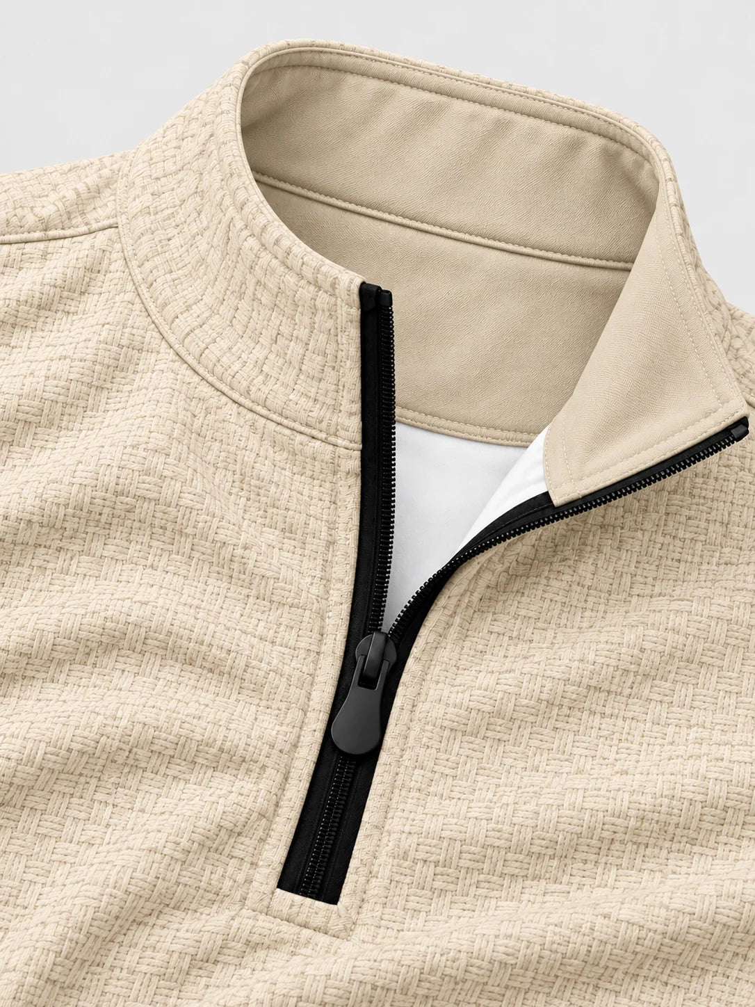 Golfpullover mit Korbgeflechtstruktur in Elfenbein, Funktionsmaterial und Viertelreißverschluss