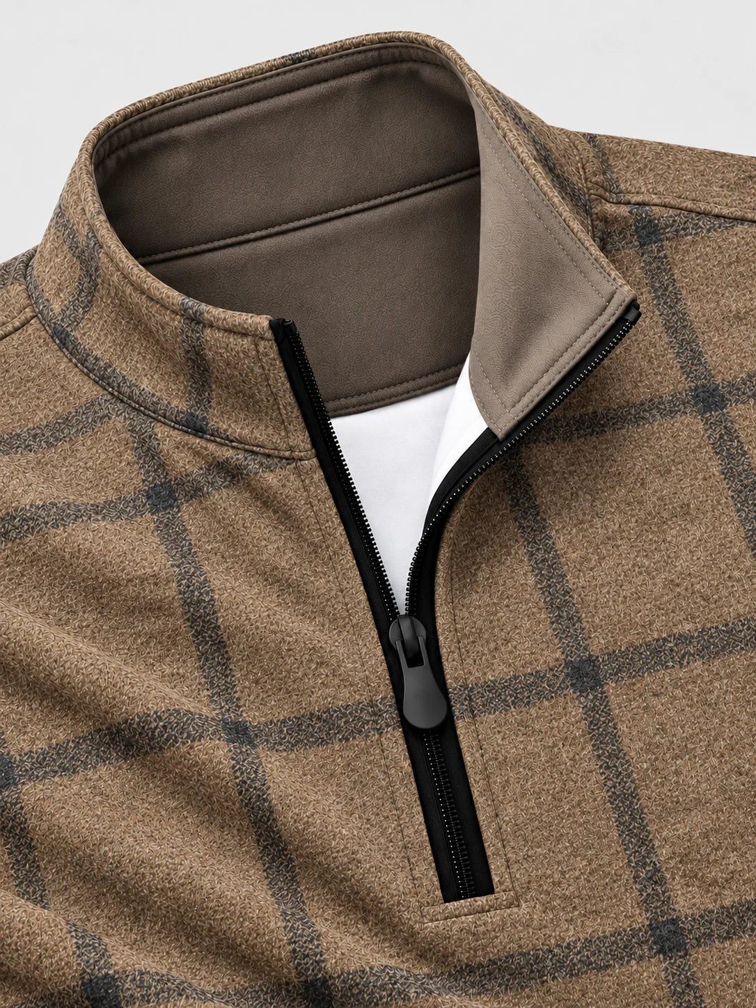 Golf-Pullover aus Funktionsmaterial in Kamelbraun mit Fensterkaromuster und Viertelreißverschluss